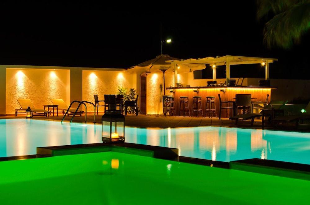 Maltezana Beach Hotel מראה חיצוני תמונה
